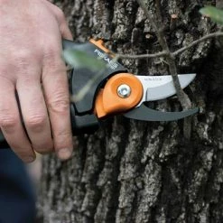 Coupon 🔥 Fiskars 392791 PowerGear2 Bypass Hand Pruner 🌟 -Chapin Shop 27354 4